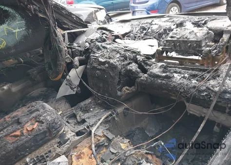 2013 Chevrolet Tahoe K1500 Lt from USA, damaged, VIN 1GNSKBE04DR177697